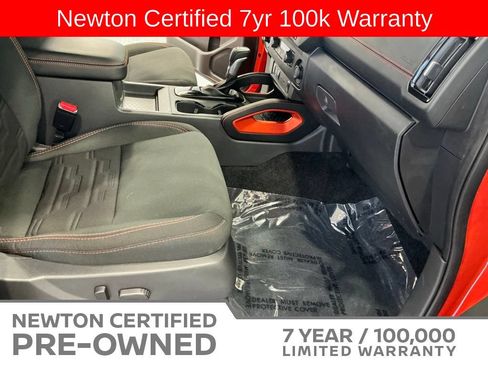 Used 2025 Nissan Frontier PRO-4X AWD/4WD image 14