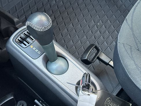 Used 2016 smart fortwo passion image 18