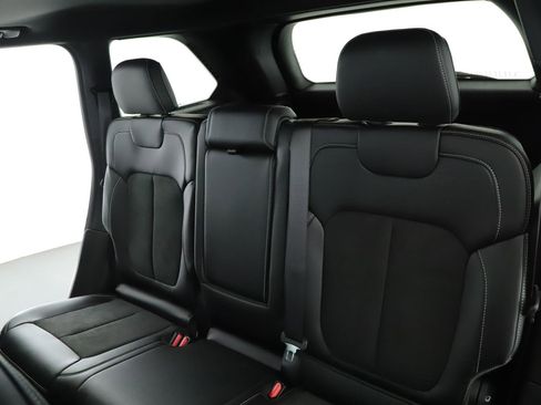 New 2025 Jeep Grand Cherokee Altitude image 5