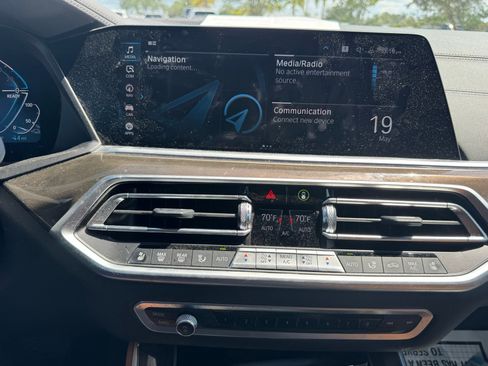Used 2022 BMW X5 xDrive45e AWD/4WD image 8