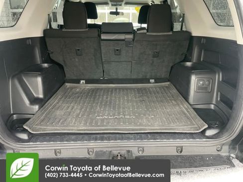 Used 2016 Toyota 4Runner SR5 AWD/4WD image 26