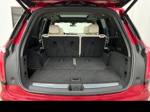Used 2020 Cadillac XT6 Sport AWD/4WD image 11