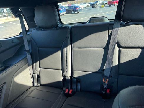 Used 2023 GMC Yukon Denali image 24