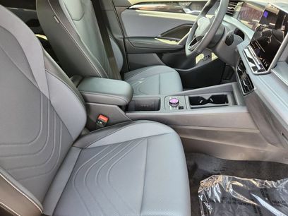 New 2026 Volkswagen Tiguan SE R-Line