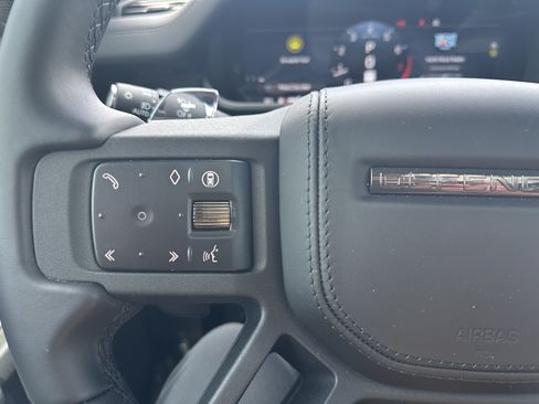Used 2026 Land Rover Defender 110 OCTA AWD/4WD image 17