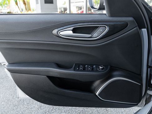 Used 2023 Alfa Romeo Giulia Sprint image 19