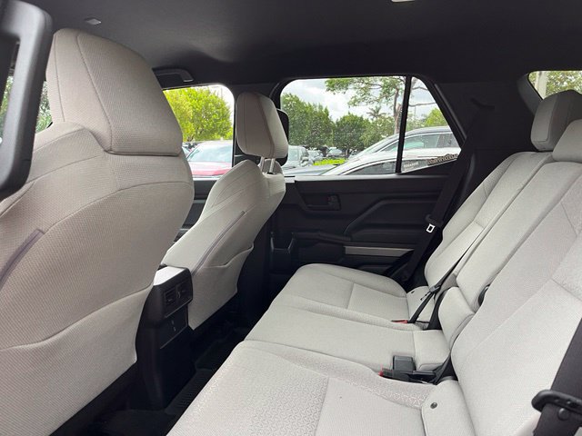 Used 2025 Toyota 4Runner SR5 RWD image 6
