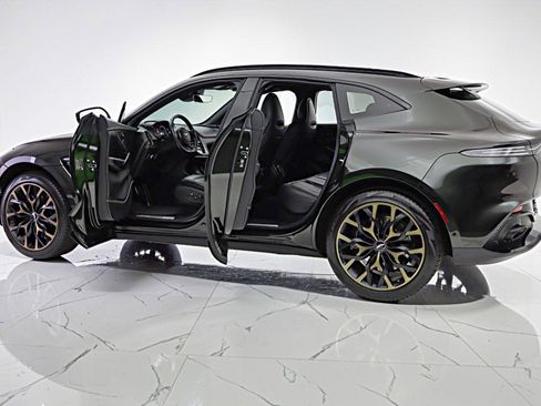 Used 2021 Aston Martin DBX AWD/4WD image 5