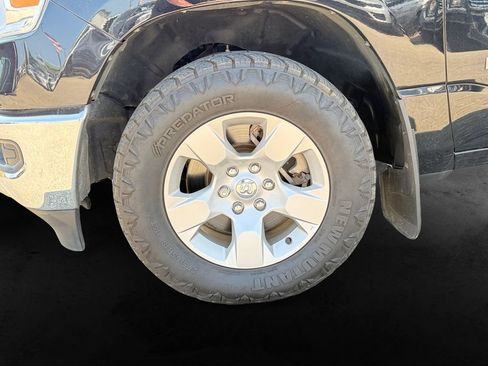 Used 2022 RAM 1500 Big Horn AWD/4WD image 13