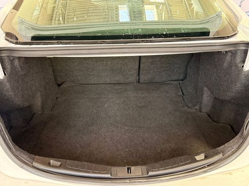 Used 2019 Ford Fusion SE image 16