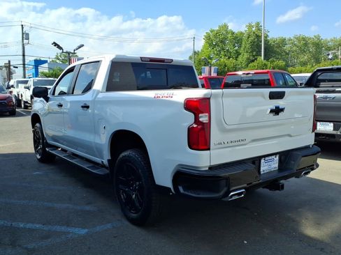 Used 2025 Chevrolet Silverado 1500 LT Trail Boss w/ LT Trail Boss Premium Package AWD/4WD image 4
