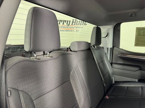 Used 2023 Chevrolet Silverado 1500 LT AWD/4WD image 34