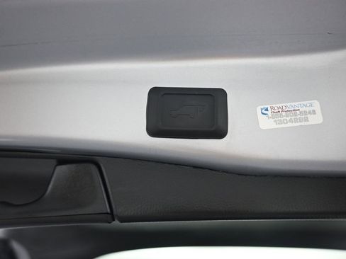 Used 2024 Toyota RAV4 XLE w/ Convenience Package image 45