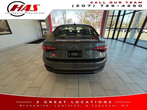 Used 2024 Volkswagen Jetta S FWD image 5