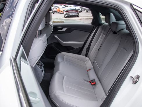 Used 2024 Audi A4 2.0T Premium Plus image 22