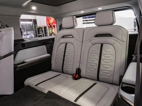 Used 2023 Rivian R1S Adventure image 41