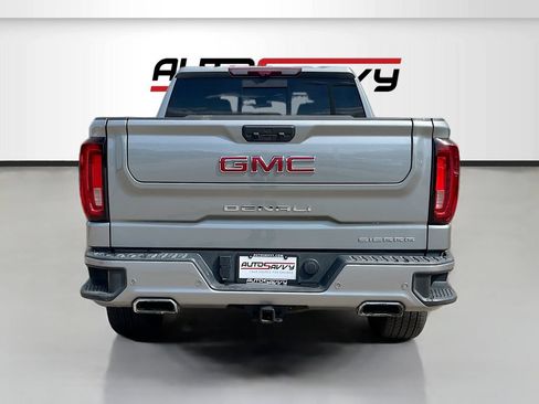 Used 2025 GMC Sierra 1500 Denali w/ Technology Package AWD/4WD image 6