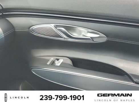 Used 2022 Genesis GV70 2.5T w/ Select Package AWD/4WD image 28