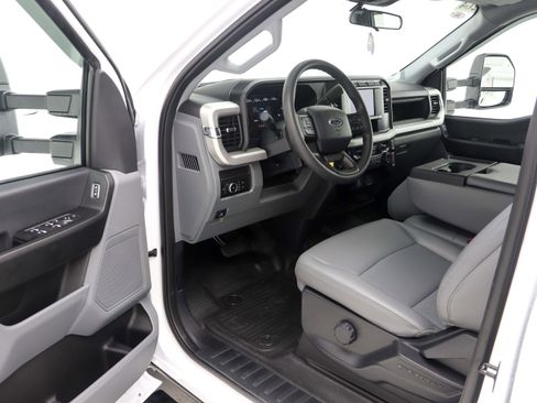 Used 2024 Ford F250 XL w/ Snow Plow Prep Package image 15