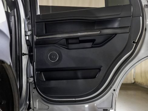 Used 2020 Ford Expedition XLT w/ Equipment Group 202A image 37