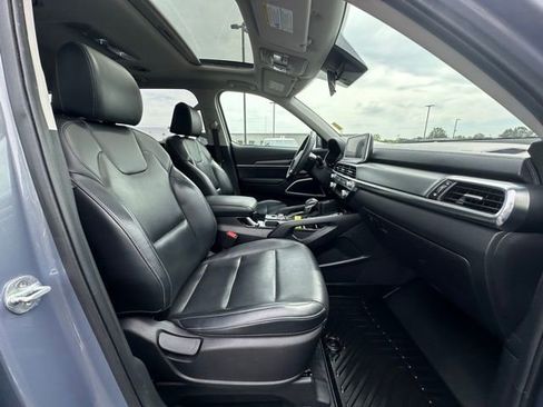 Used 2022 Kia Telluride S AWD/4WD image 30