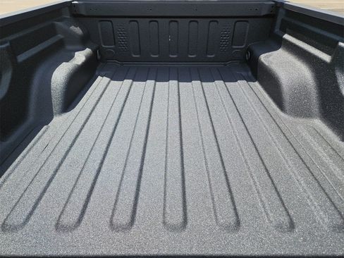 New 2025 Jeep Gladiator Rubicon w/ Convenience Group image 32