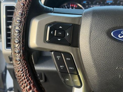 Used 2021 Ford F250 Lariat w/ Lariat Value Package image 15