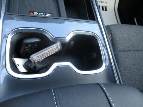 Used 2025 GMC Acadia Elevation image 44