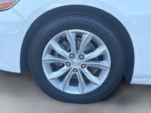 Used 2025 Chevrolet Malibu LT FWD image 34