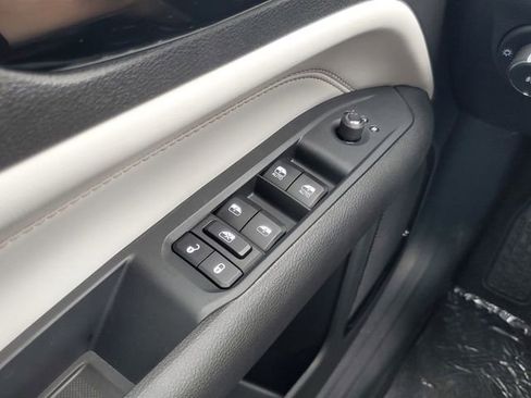 New 2026 Jeep Compass Limited image 27