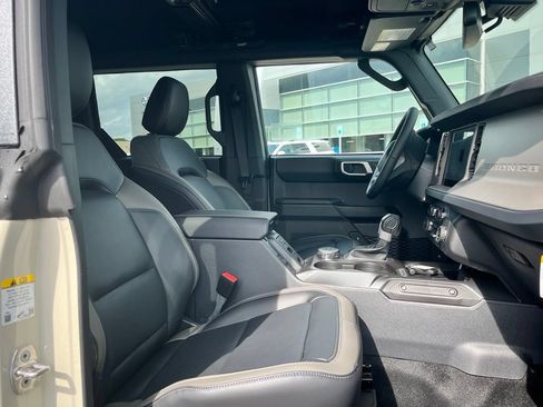 New 2026 Ford Bronco Outer Banks AWD/4WD image 7