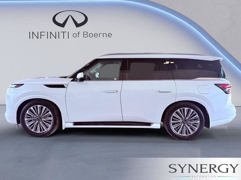 Certified 2026 INFINITI QX80 Luxe w/ Cargo Package AWD/4WD image 8