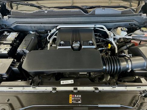 Used 2025 Chevrolet Colorado Trail Boss image 28