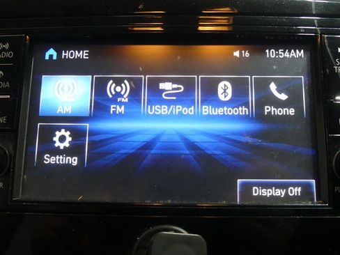 Used 2020 Mitsubishi Outlander SE image 41