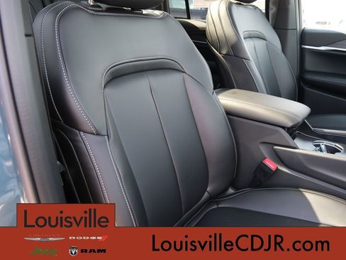 New 2026 Jeep Grand Cherokee Limited AWD/4WD image 32