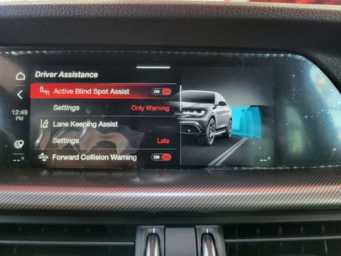 New 2025 Alfa Romeo Stelvio Sprint AWD/4WD image 35