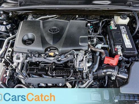 Used 2018 Toyota Camry SE w/ Moonroof Package FWD image 37