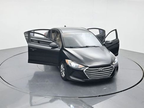 Used 2018 Hyundai Elantra SEL FWD image 43