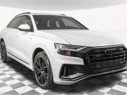 Used 2022 Audi Q8 Premium Plus w/ Premium Plus Package image 17
