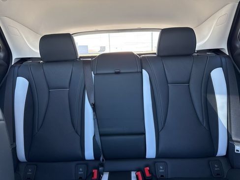 New 2026 Buick Envision Sport Touring AWD/4WD image 32