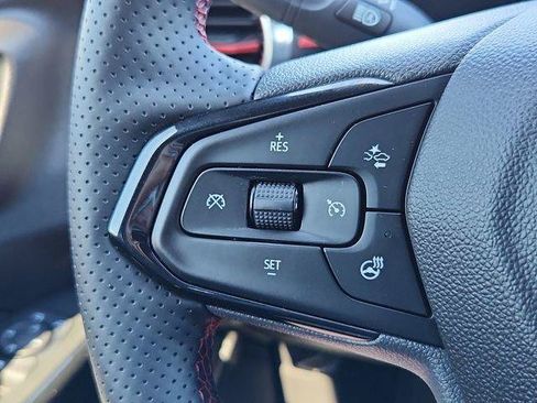Used 2025 Chevrolet Trax RS w/ Driver Confidence Package FWD image 24