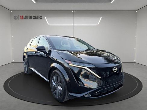 Used 2024 Nissan Ariya AWD image 7