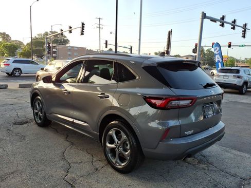 Used 2024 Ford Escape ST-Line w/ Tech Pack #1 AWD/4WD image 4