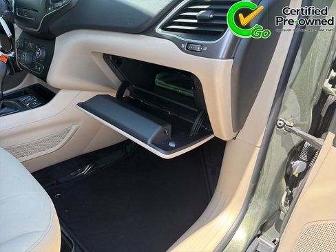 Certified 2019 Jeep Cherokee Latitude w/ Popular Appearance Group FWD image 29