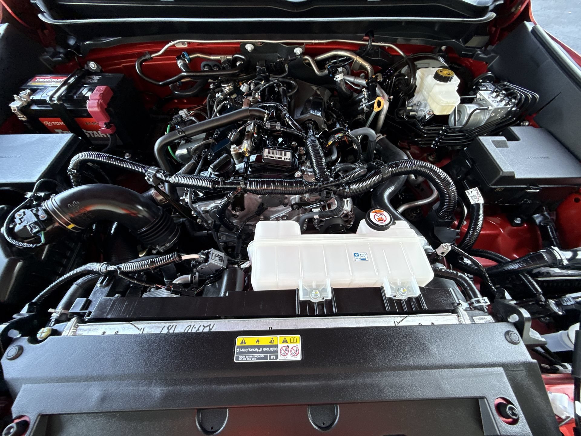 Certified 2025 Toyota Tacoma TRD Sport AWD/4WD image 17