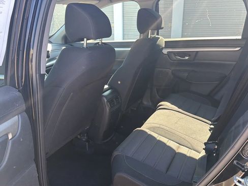 Used 2017 Honda CR-V LX image 8
