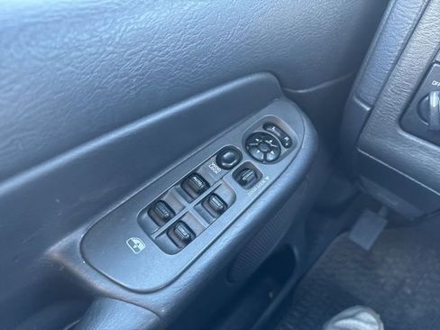 Used 2004 Dodge Ram 1500 Truck SLT w/ Quad Cab Value Group image 19