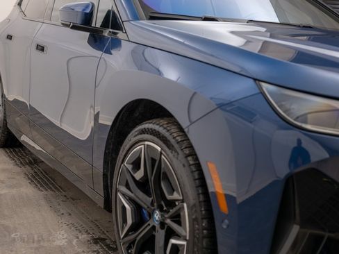 Used 2025 BMW iX M60 image 8