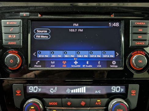 Used 2018 Nissan Rogue SV FWD image 19