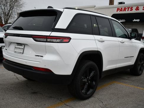 New 2025 Jeep Grand Cherokee Limited w/ Black Appearance Package image 6